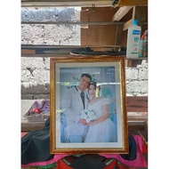 12x18 GOLD Picture with frame