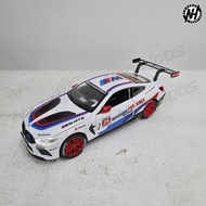Mini Auto 1/24 BMW M8 White