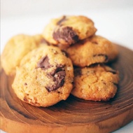 Crunchy Chocolate Chip Cookies by Le Biscuit - Ala Famous Amos with 100% Belgian Chocolate