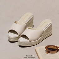 𝐌𝐈𝐍𝐈𝐌𝐀𝐋𝐈𝐒𝐓 รองเท้าแตะส้นสูง รุ่น Diane (apricot white) สูง 3.5 นิ้ว ส้นหนาเดินง่าย