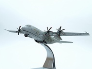 Mô hình máy bay C130 tỷ lệ 1/200