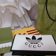 Gucci X Adidas WOC鏈條包(黑白)