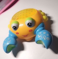 螃蟹投影機 兒童玩具投影機 自動感應轉動燈光音效 二手