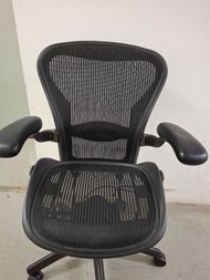 Herman Miller Aeron 辦公椅(side B)