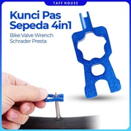 RISK 4-in-1 Bike Valve Wrench Schrader Presta - RL214