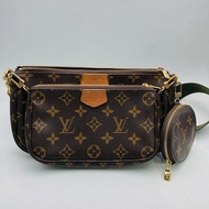 LV 路易威登 五合一 芯片款 M44813 尺寸：24 x 13.5 x 4