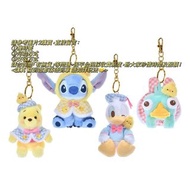 訂購✨2026年最新款✨迪士尼鴨仔唐老鴨公仔掛飾 鴨仔史迪仔公仔 鴨仔小熊維尼公仔 鴨仔鴨嘴獸泰瑞公仔 $199.9@1個不包郵🌟🌟 另外，可以加$159訂購： 史迪仔公仔花束 小熊維尼公仔花束 唐老