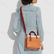 Coach Field Tote Bag 22 In Color Block With Badge C3461 C3863 🇺🇸Coach FIELD 22 托特包手提+斜背 兩用包 单肩包