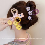 Crab claw clip with 3 adorable colorful bears