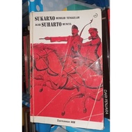 Soekarno Choosing Drowning so that Suharto Appears - Darmawan MM (Original Used Book)
