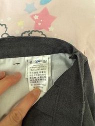 筲箕灣官立中學灰色半截裙