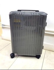 Large Suitcase rimowa essential check in M