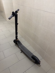 Ninebot電動滑板車