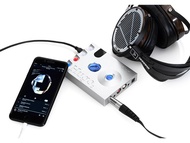 Transportable DAC/Headphone Amplifier Chord Electronics รุ่น HUGO 2