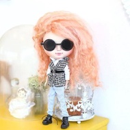 Neo Blythe、Pullip、Licca 娃娃的娃娃衣服。