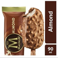 Wall's es krim Magnum kacang almond 90 ml
