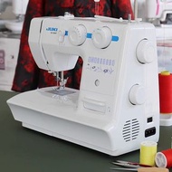 全新 JUKI 家用衣車重機縫紉機 香港三腳插 AT180 電動8種線跡鎖邊鎖釦眼吃厚自動穿線   Brand New JUKI Home Sewing Machine