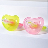 1 chiếc vòng ngậm núm vú giả bằng silicon cho bé, ngăn ngừa bé mút tay, giúp bé ngủ ngon hơn