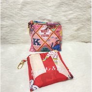 Kloset Etcetera shopping bag Has A New Pattern.