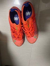 Nike 釘鞋