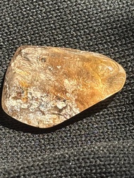 金髮晶 順髪 幽靈穿髪 彩虹 天然水晶 冰透 擺設 水晶原礦 原石 c