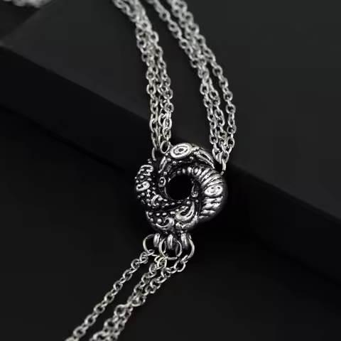 Algerian Loveknot Necklace Vesper Casino Royale Bond Girl Love Knot Necklace Vintage Silver Plated W