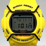 卡西歐 G-SHOCK 手錶 DW-5700Y-9 復刻版 黃色錶帶 鏡面旋入式後蓋 EL 背光 2001 年 9 月發布