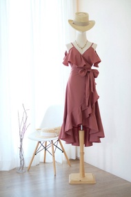 磚紅色連身裙，適合派對的連身裙，適合出遊的連身裙，適合海邊的連身裙