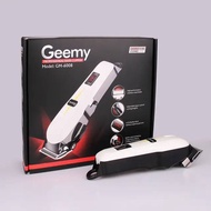 ปัตตาเลี่ยนไร้สาย PROFESSIONAL HAIR CLIPPER Geemy รุ่นGM-6008 ปัตตาเลี่ยนไร้สาย Geemy GM-6008 มีไฟแส