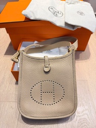 Hermes Mini Evelyne（風衣灰）