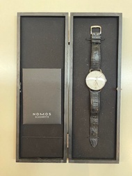 Nomos Glashütte  METRO