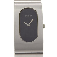 Gucci 手鐲腕錶，2400L 不鏽鋼，石英機芯，指針式，黑色錶盤，女錶