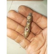 RATU Queen's yellow iron