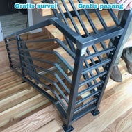 railing tangga minimalis/ railing tangga besi/ railing tangga kayu