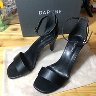 Daphne 達芙妮  高跟鞋 女跟鞋 全黑 23cm