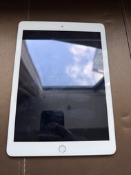 Apple iPad (第5代) 32GB Wi-Fi 白色