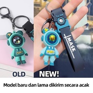 GANTUNGAN Astronaut Bear Keychain Cute Cool Car Motorcycle Keychain Marinnu Cool