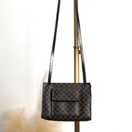 【 日本直送 名牌中古包 】CELINE 賽琳 馬車LOGO 側背包 黑色 PVC/皮革 迷你包 vintage