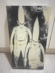 Kubrick Futura 2000 X Medicom toy "Never never land Unkle Pointman Kubrick set"