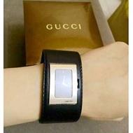 真品GUCCI超限量高質感藍寶石鏡面寬版帥氣男錶