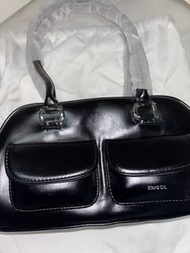 Stand Oil chubby bag black