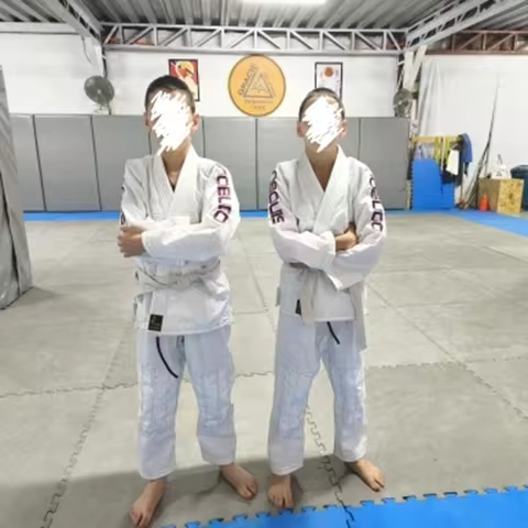 Thin Brazilian Kimono Jiu Jitsu New Training Kids Adult BJJ GI MMA Custome 3 Colors Kimonos for Jiu-