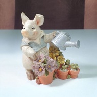 Doll​Resin Pig Collectible​ Set​Show​ Size 8 8.5 Cm.