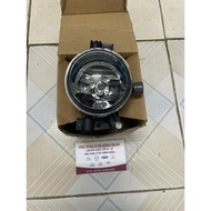 FORD FOCUS UNDER LIGHT