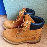 Timberland classic Boots 37碼