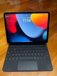 iPad Air 5th 64GB (purple) + Magic Keyboard