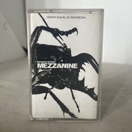 Kaset Pita Massive Attack - Mezzanine