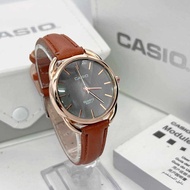 🌷นาฬิกาCasio สายหนัง🌷 นาฬิกาข้อมือคาสิโอ้ ผู้ชายผู้หญิง สายหนัง กันน้ำ หน้าปัดดีไซน์ขีด ขนาด 40 และ 