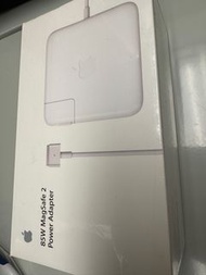 Apple 85W MagSafe 2 power adapter