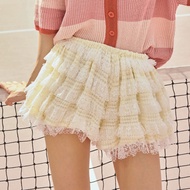 จัดส่ง 19 SEP lookbooklookbook poupae shorts layer lace